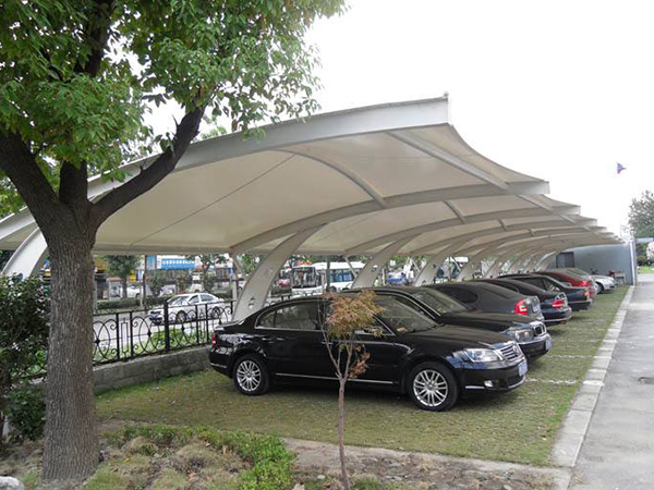 膜結構車棚施工方案要素有哪些？